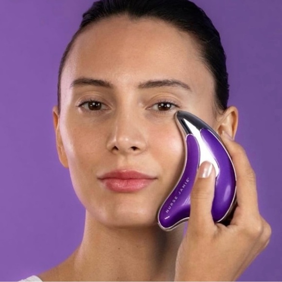 Nurse Jamie Triangle Facial Beauty Tool- Facial Massager NWT - Picture 3 of 5